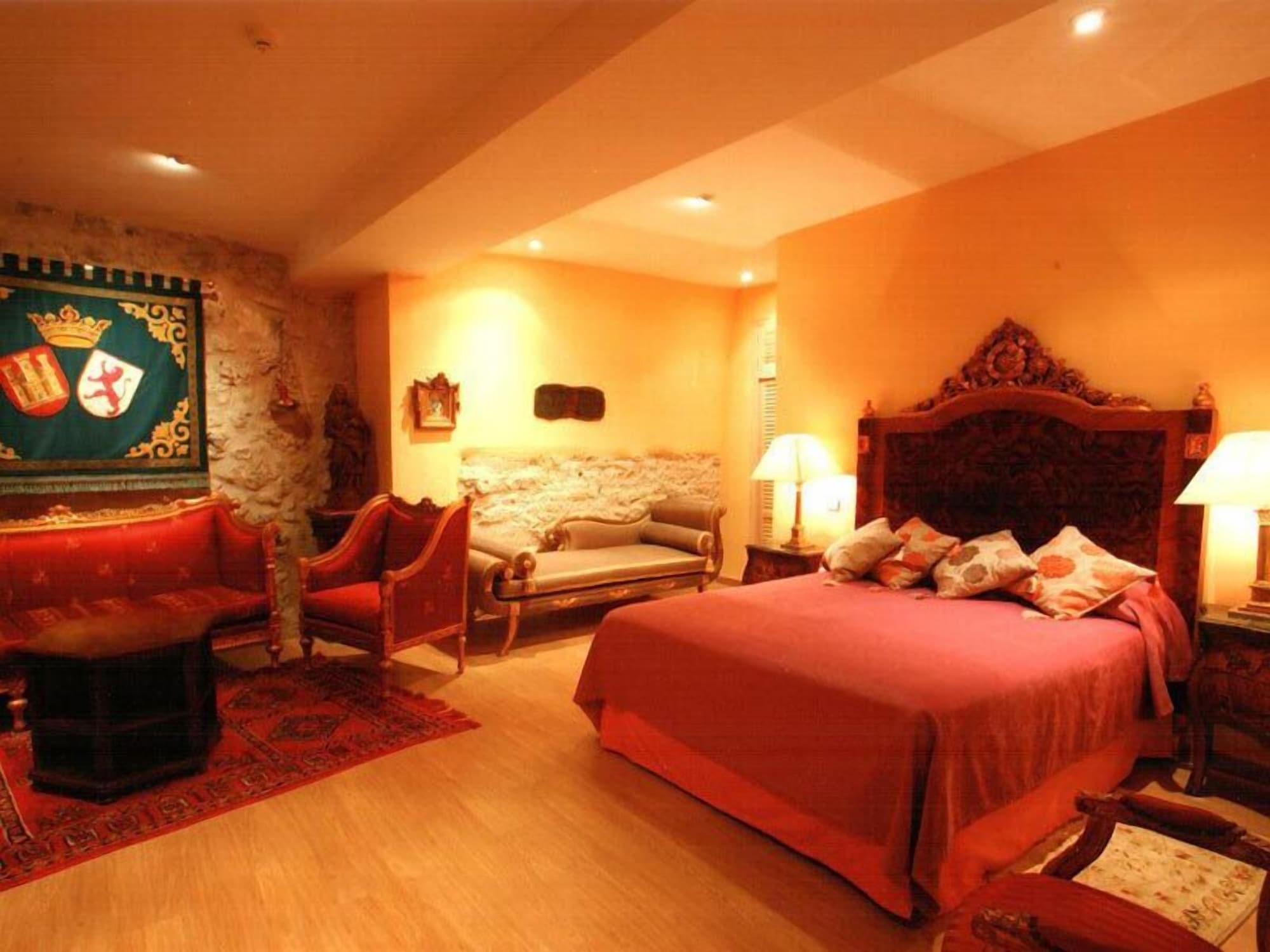 Residencia Real Del Castillo De Curiel Curiel de Duero ภายนอก รูปภาพ