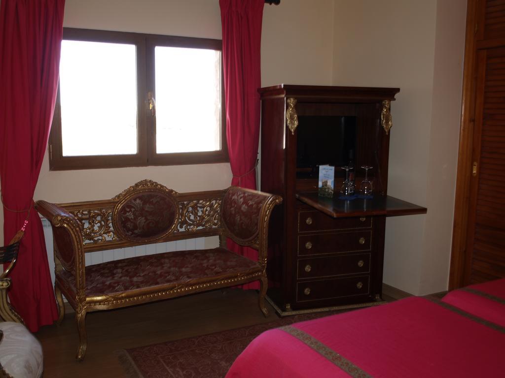 Residencia Real Del Castillo De Curiel Curiel de Duero ภายนอก รูปภาพ